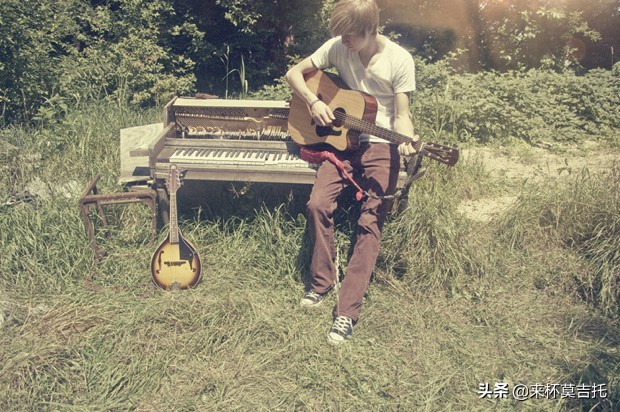 初学吉他如何找基础,新手学习吉他第一步应该干什么