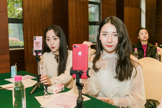 权威报告显示：贵州男人比女人更爱美，为了提升颜值一掷千金！