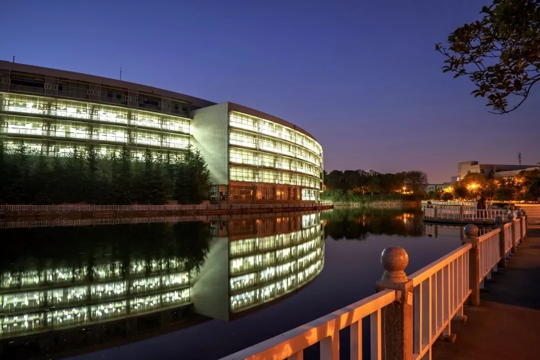 今天我以湖经为荣,明天湖经以我为傲