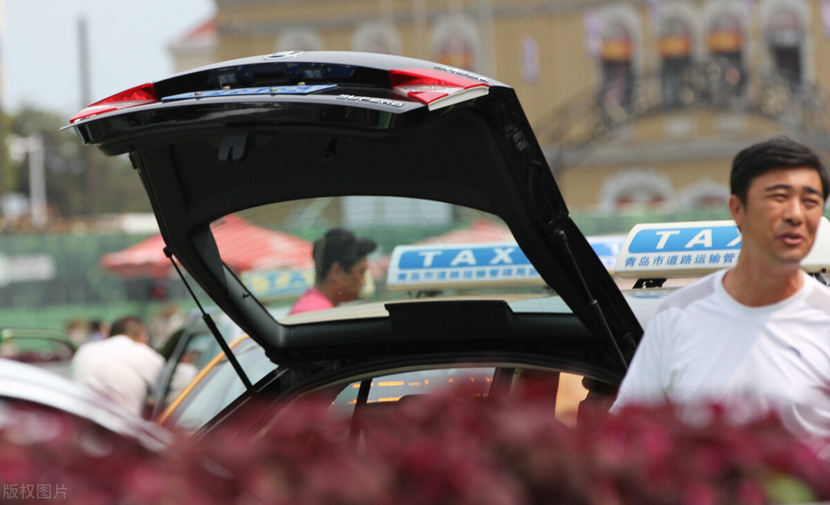 网约车司机被收,被套牢的网约车