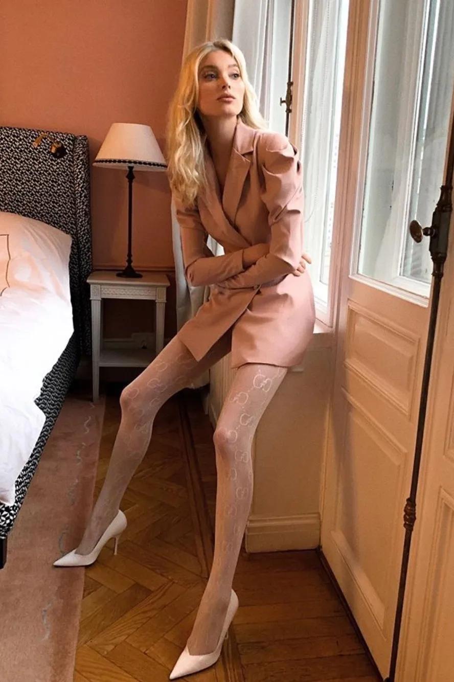 一套西装又正式又休闲,30-35岁女性春季穿搭西装