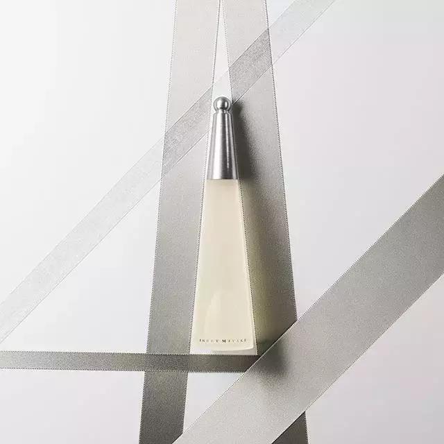 香奈儿蔚蓝香水淡香好还是浓香好,什么香水好闻又持久女人淡香型