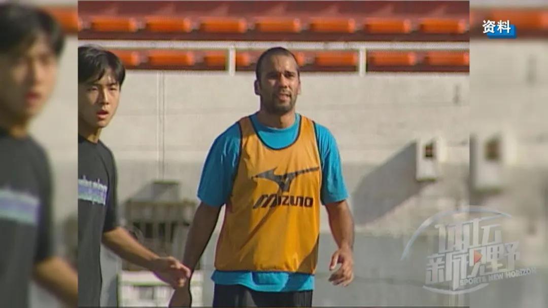 足坛10大种族歧视事件,足坛上十大种族歧视事件