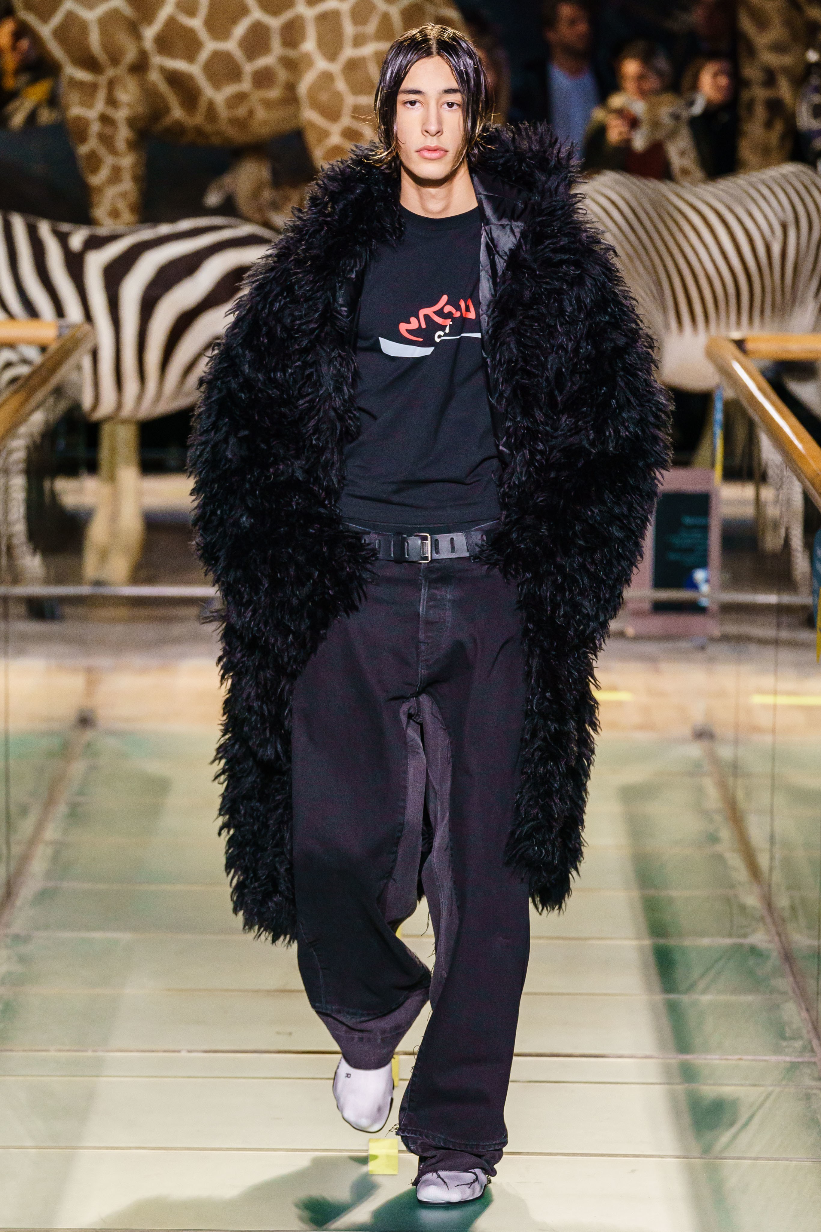 vetements2023秋冬新款,vetements2022秋冬高级成衣发布