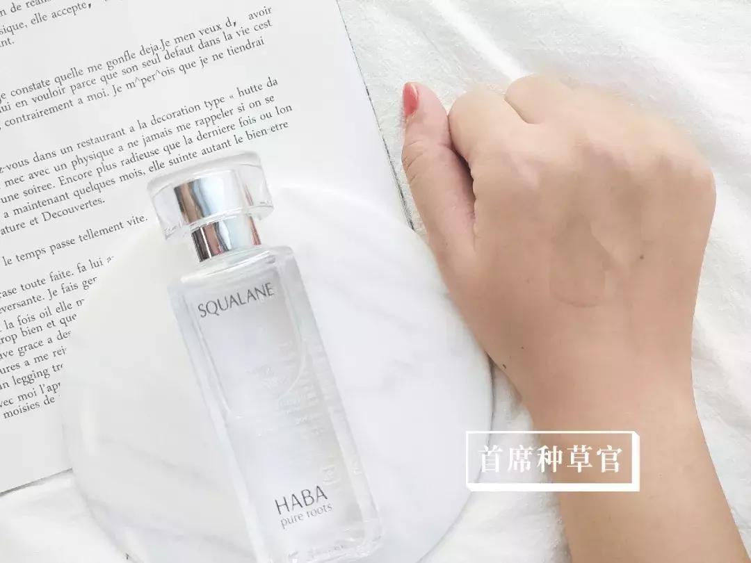 神仙水和小棕瓶哪个更值得买,被捧上天的饮料