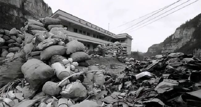 垃圾堆里亿万富翁,致富经垃圾堆里的商机