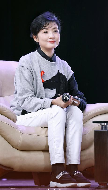 周涛黑色衬衫怎么搭配,周涛穿搭风格