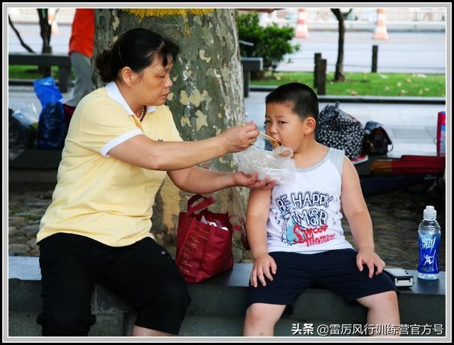 小孩太过于娇宠怎么办,父母对孩子的过分娇宠溺爱