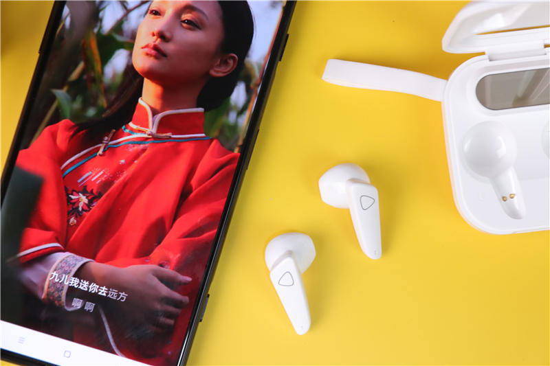 国货就是良心，百元售价竟然配置显示屏+防丢失，aigoT23上手体验