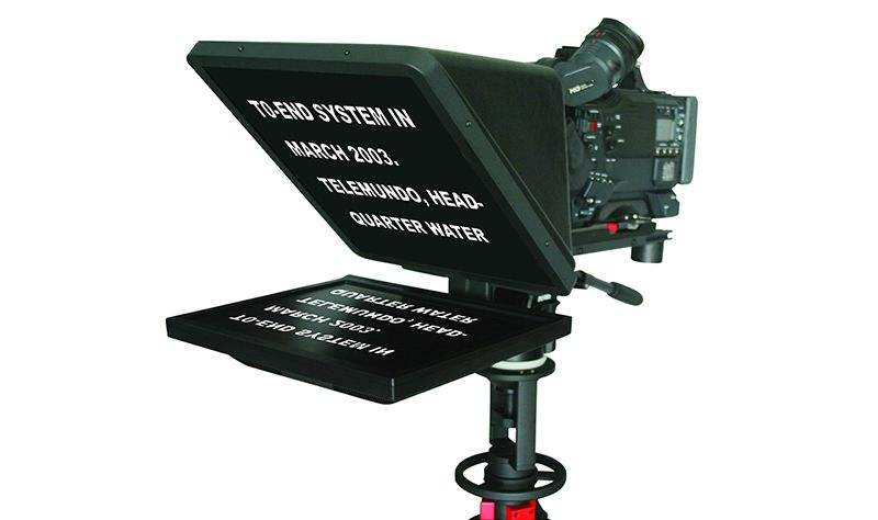 新闻联播主播要背稿子吗,《新闻联播》主持人需要背稿吗