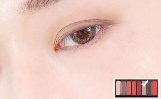 红色眼妆大地色眼影盘怎么用,棕咖啡眼影红棕色眼影哪个好看