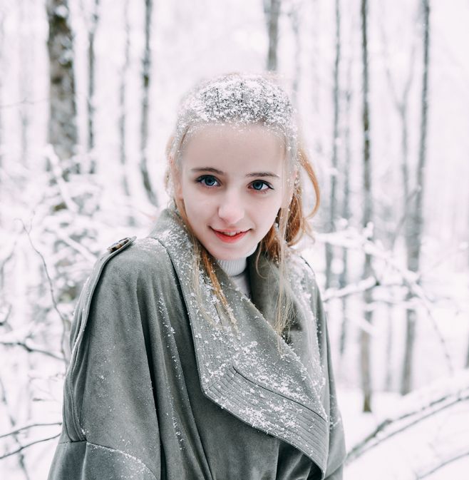 俄罗斯新西伯利亚地理特点,纬度相近气温差异大的原因