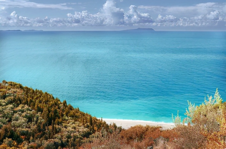 一个自以为是的女人是多么悲哀,女人最大的悲哀就是自以为是