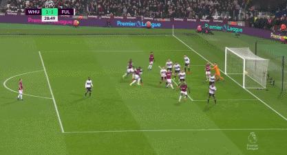 英超巨大误判！小豌豆上帝之手破门，拉涅利疯了：*要亡天**我？