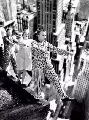 梦游时候为什么不能叫醒梦游的人,梦游被人吵醒为什么会有生命危险