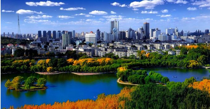 2020鞍山*会两**：奋力开拓创新实干书写历史