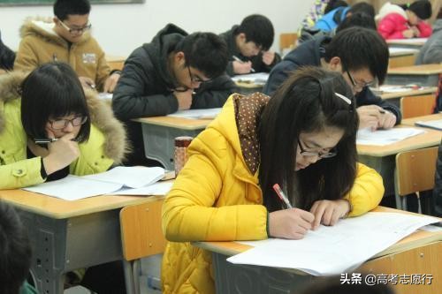 一本压线生最青睐的14所二本院校,一本压线生走一本好还是二本好