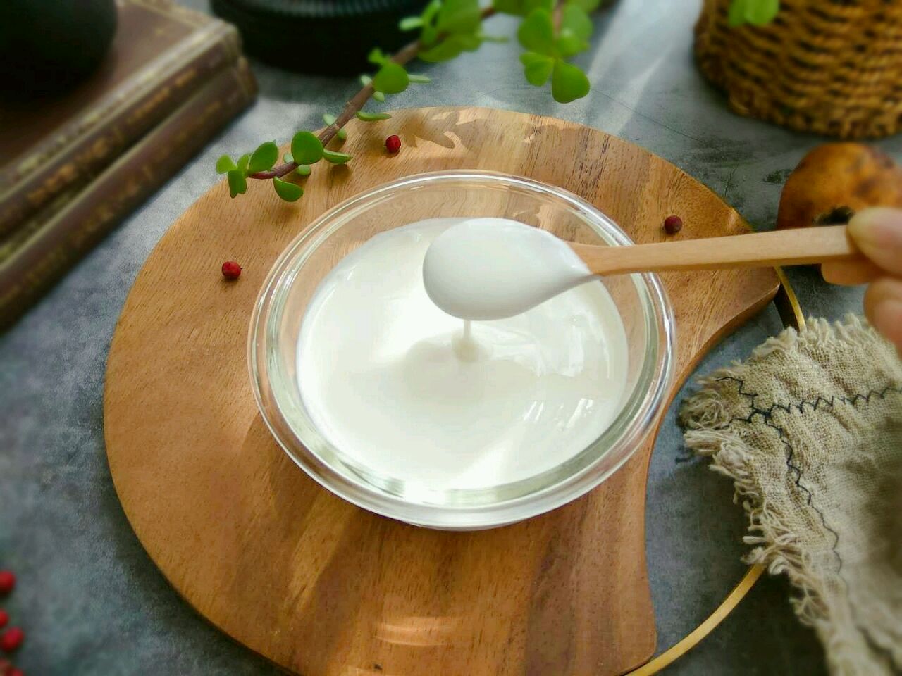 我自制的酸奶怎么会拉丝,正确的自制酸奶步骤