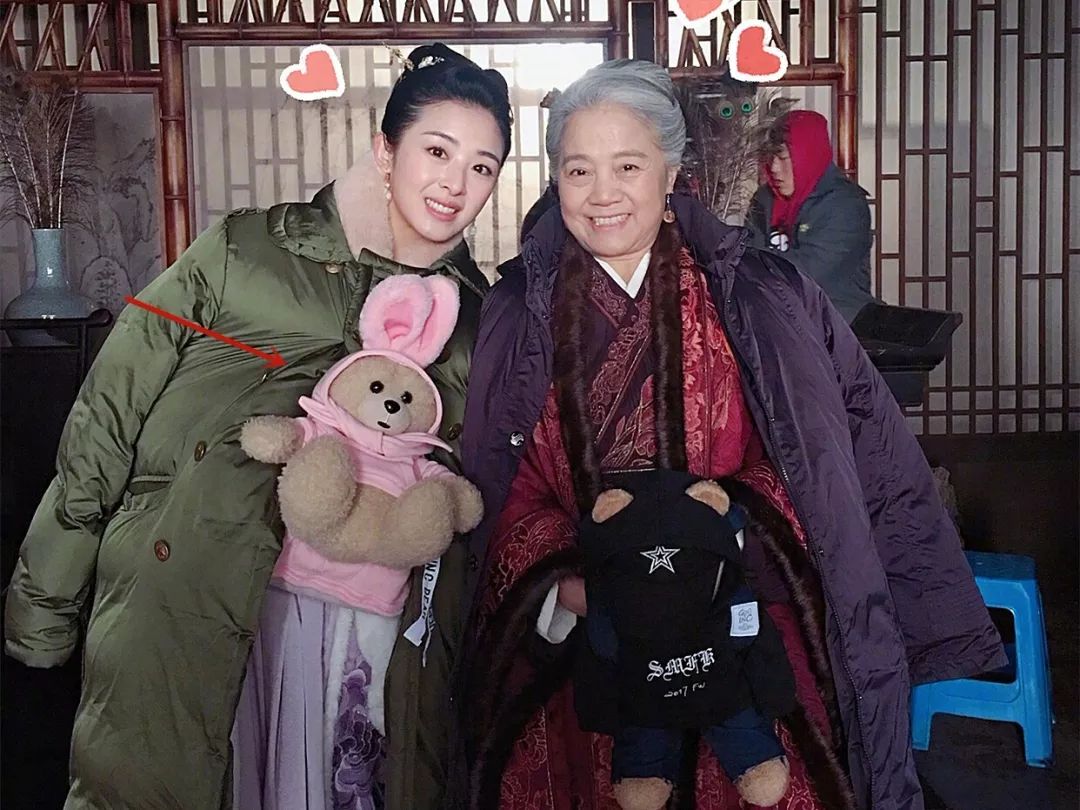 撞脸迪丽热巴的她为什么没火起来,撞脸赵丽颖被骂滚出娱乐圈