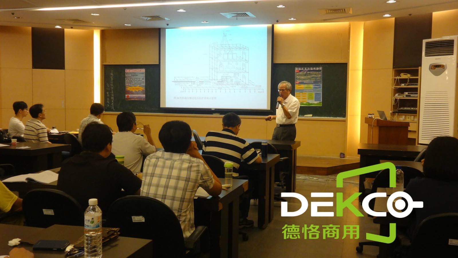 笔记本屏幕怎么无线投屏到电视上,怎样将笔记本电脑无线投屏到电视