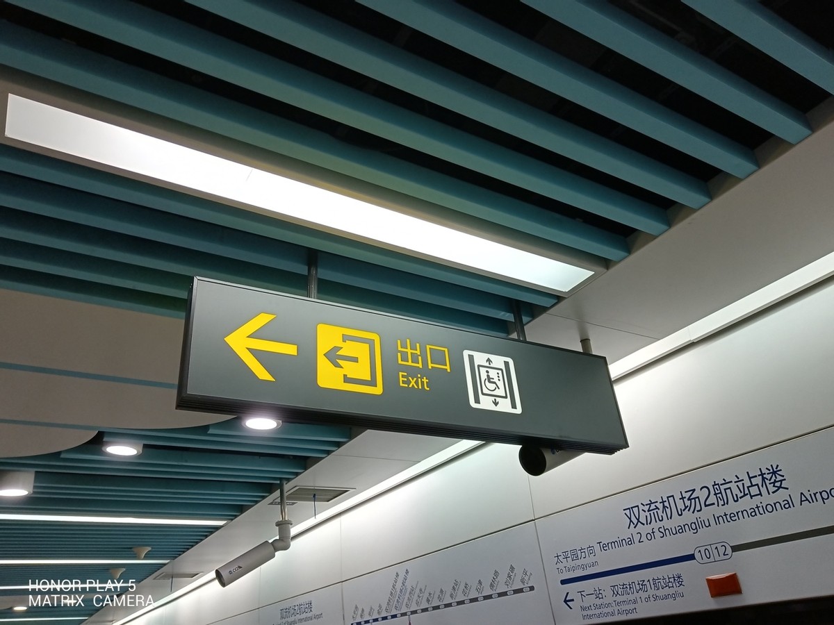 荣耀play5支持40w快充吗,荣耀play5体验