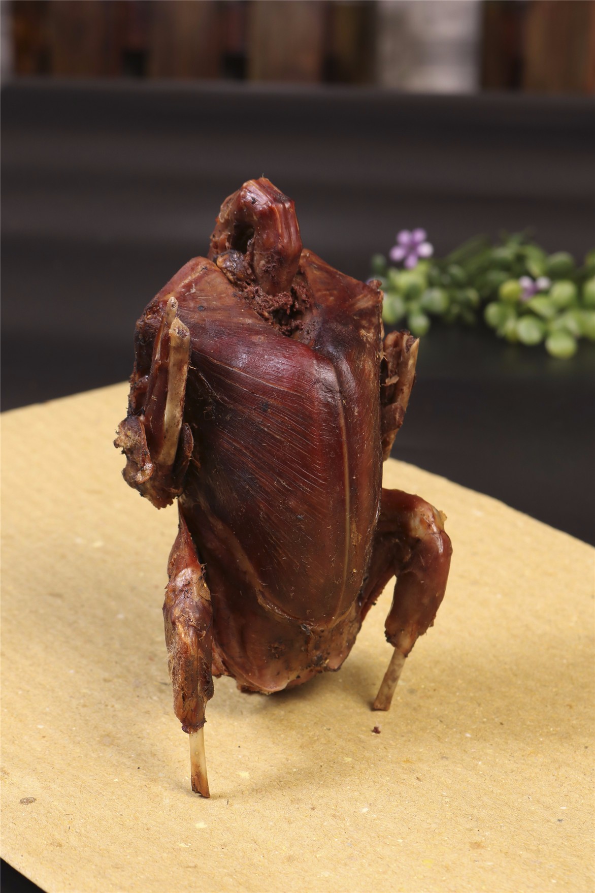 小夫妻俩开店每天只卖这样东西天天晚上有人排队等着