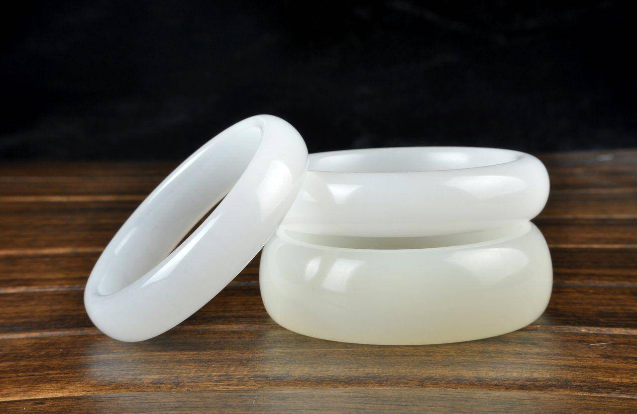 十块钱买了个和田玉石,十块钱买和田玉