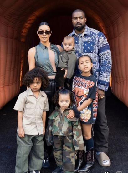 金卡戴珊的九位前任,金卡戴珊的人生经历