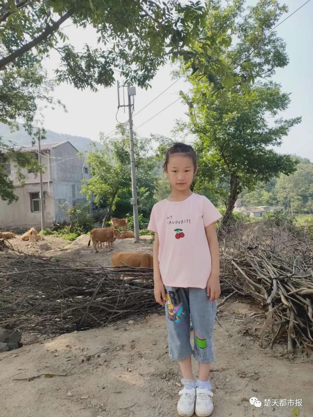 妗堟澘涓嬩笂缃戣,妗堟澘涓嬩笂缃戣鐨勫皬濂冲