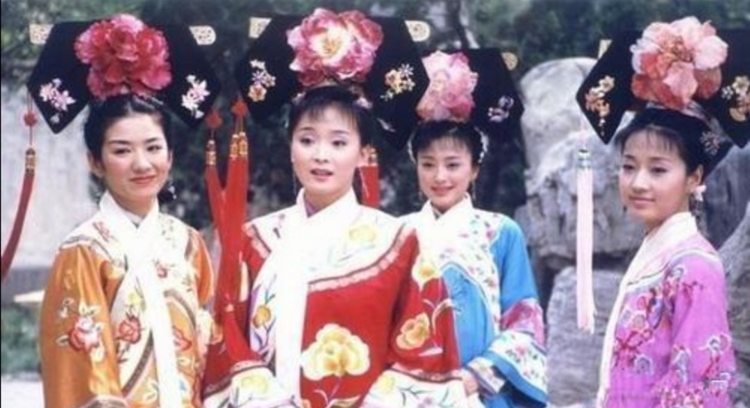 小燕子和塞娅是同学，张铁林喝茶喝出皇阿玛《还珠》幕后你知多少