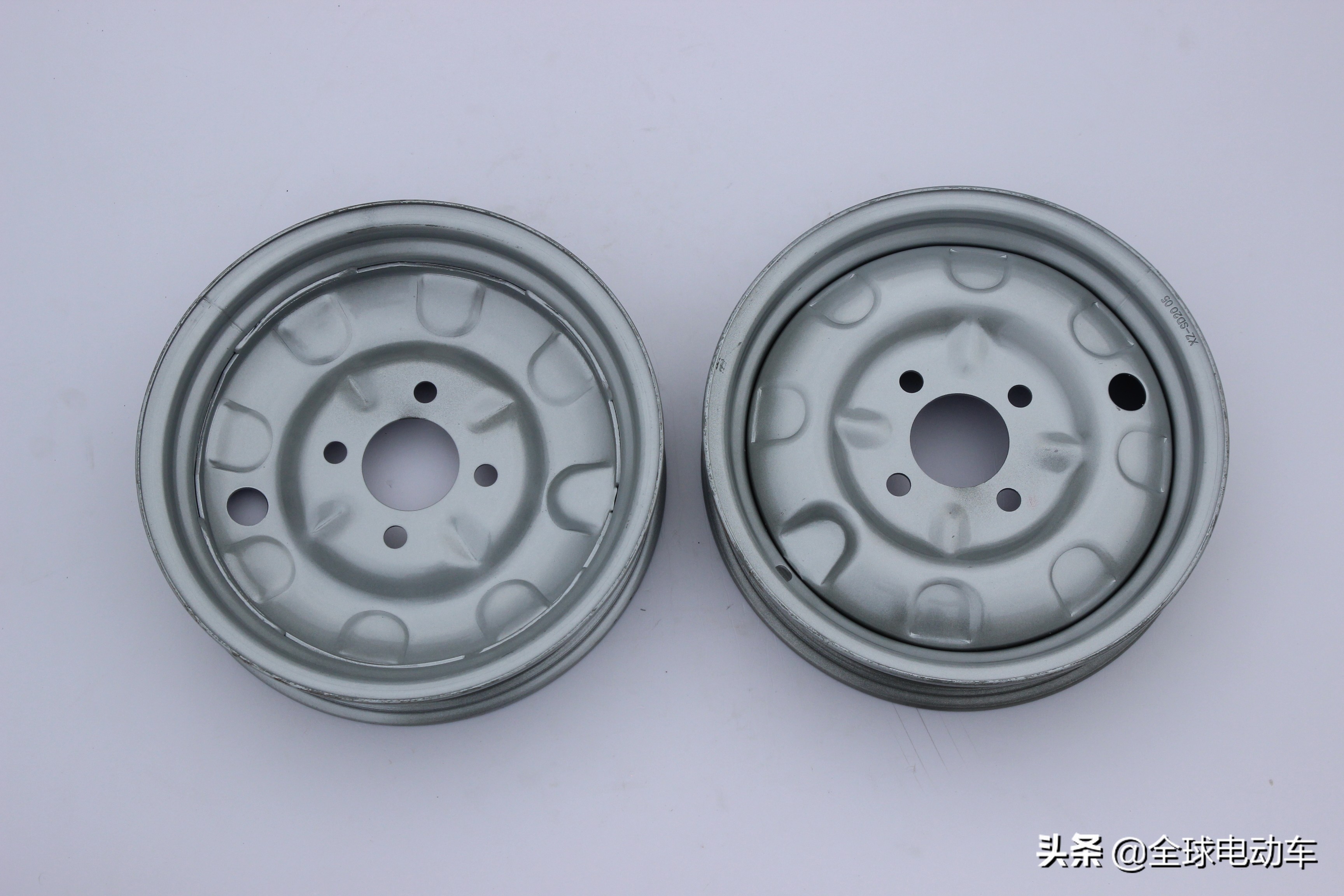 三轮摩托车方向盘抖,正三轮摩托车方向偏如何解决