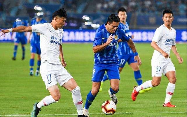 红牌冲突全过程,德比火爆冲突合集打架