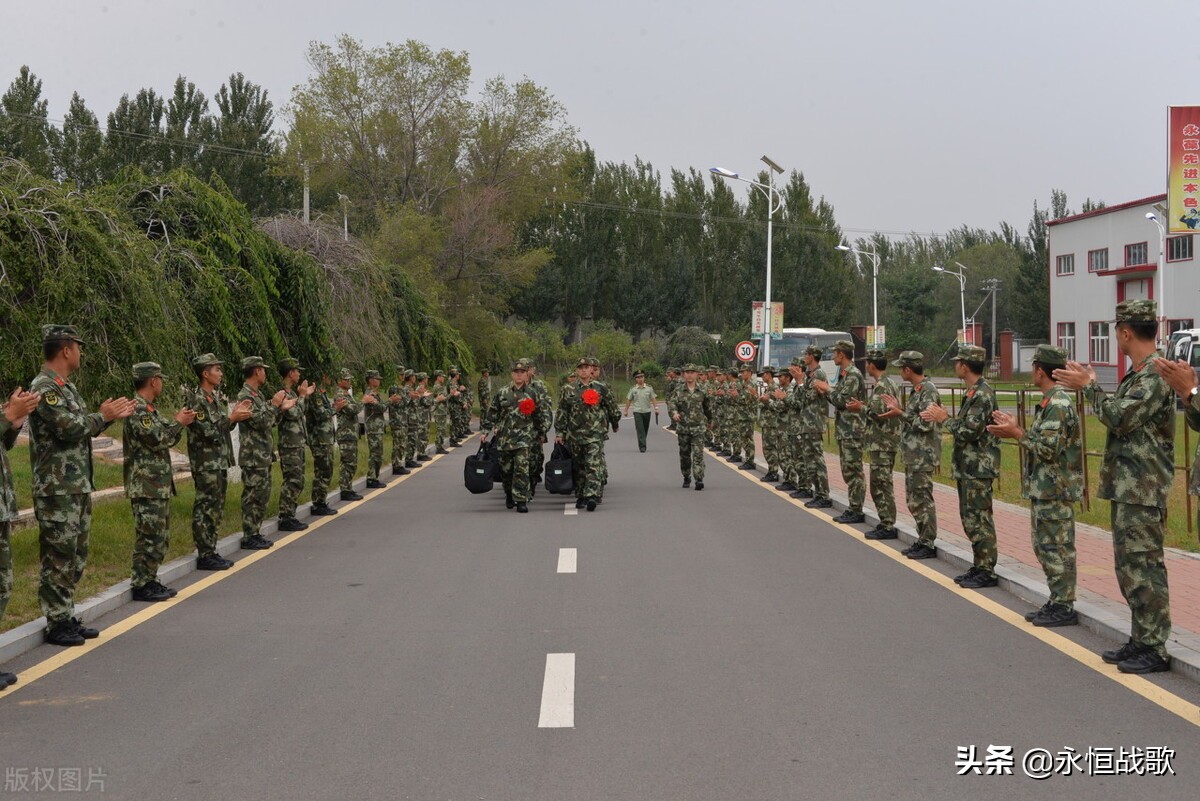 刚进部队的新兵是怎么样的,刚到部队的感受400字