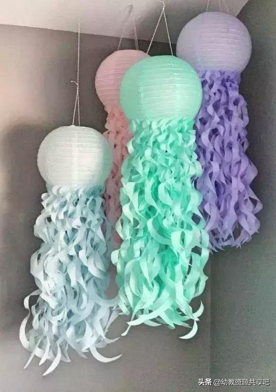 幼儿园环创教室吊饰简单又好看,幼儿园吊饰筷子纸杯环创简单好看