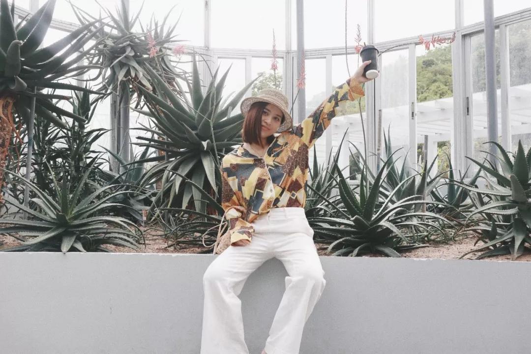 刘雯明星穿搭时尚高级感,明星刘雯的日常穿搭