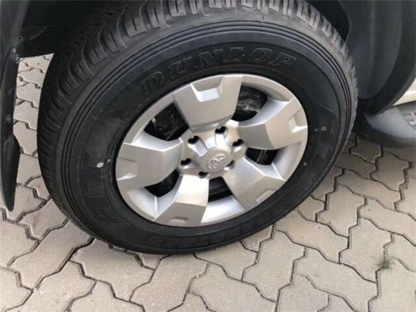 丰田霸道中东柴油版,2018年7月进口17款丰田霸道2700