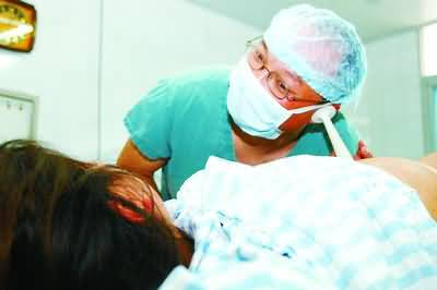 产科男医生的优点和缺点,产科男医生意见