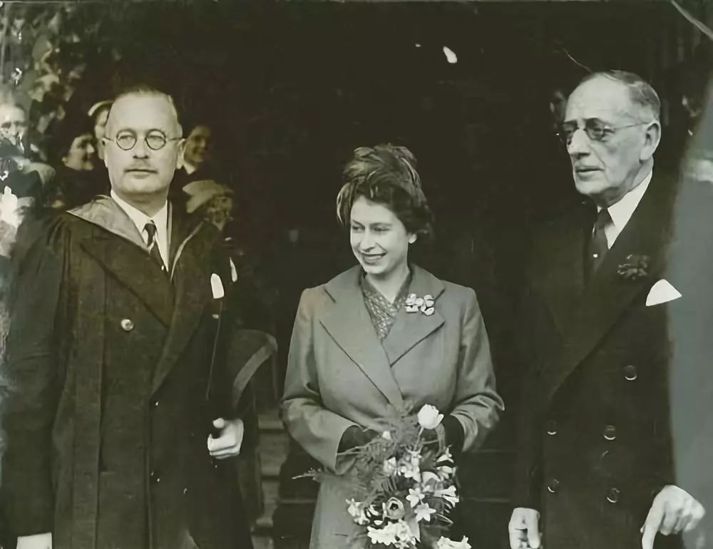 英国私校推荐之皇家罗素中学,英国24所罗素大学