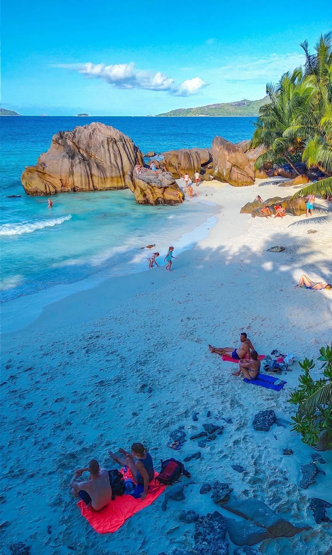 全球最适合蜜月旅行十大海岛,十大海岛度假胜地