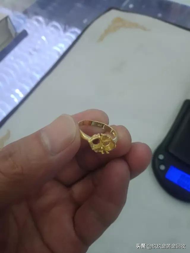 30年前的黄金戒指能卖多少钱,100年前的黄金戒指值钱吗值多少钱