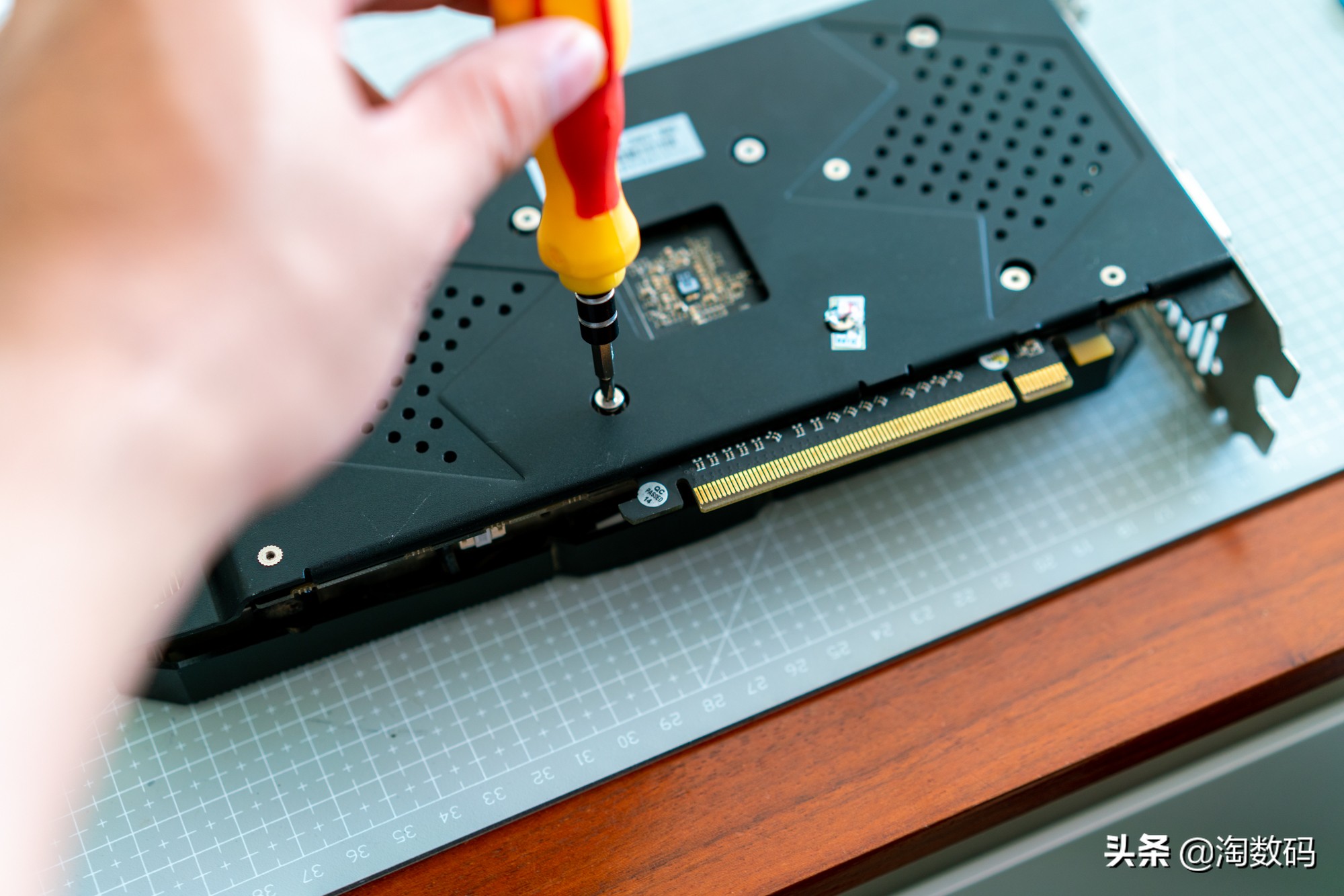 rx570显卡还值得买吗,rx570显卡能玩pubg