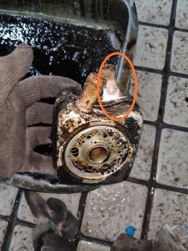 15年车龄的大众宝来水壶高温开锅,经过检查后发现一堆水管要更换