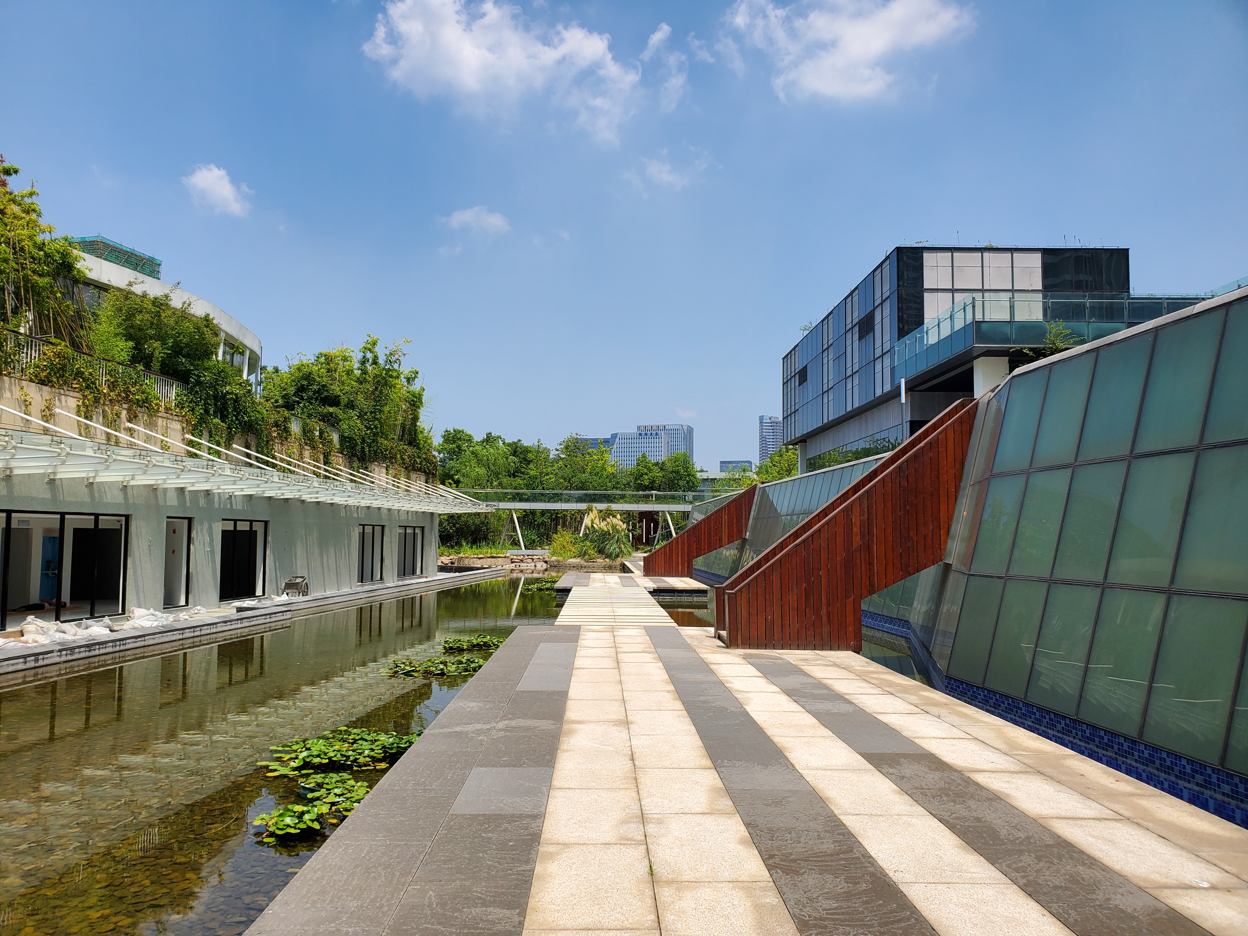 vivoz5手机值得入手吗,vivoz5现在还值得买吗