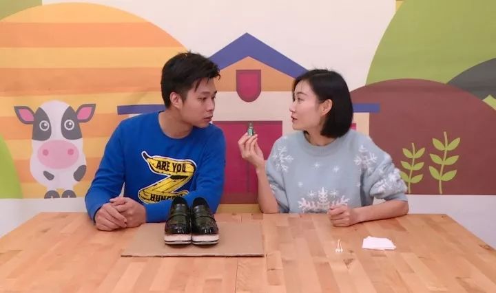 鞋子划痕滴风油精,把风油精滴到鞋子里