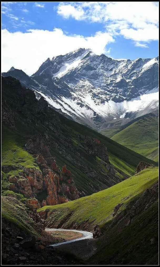 《西域散记》：*疆新**是全世界最安全的地方