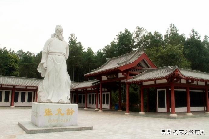 你以为的诗人实际上的诗人,你以为的诗人和实际上的诗人