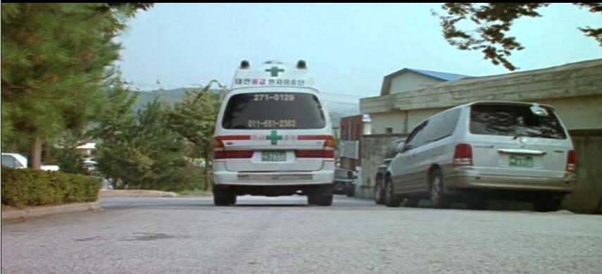 韩国一部黑色幽默的电影,韩国无厘头搞笑电影推荐