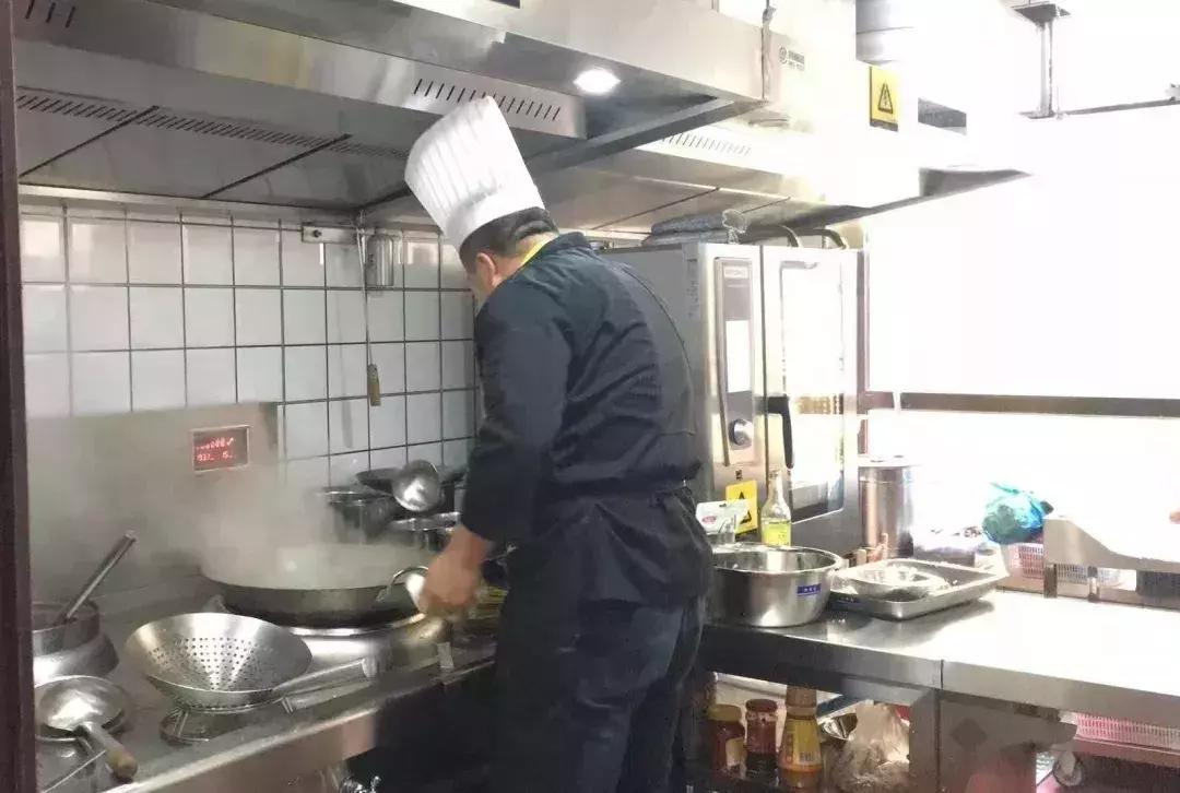 爸妈老了,你又太忙!大连这些“社区食堂”管饭喽!