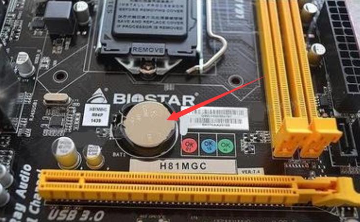 显示器黑屏但电脑一直在运行,笔记本电脑黑屏外接显示器无信号