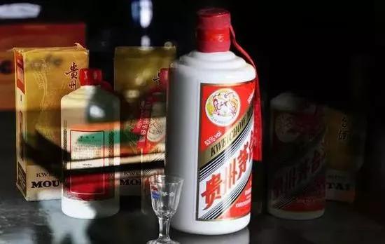 一瓶茅台有多高宽厚,一瓶茅台解决的问题